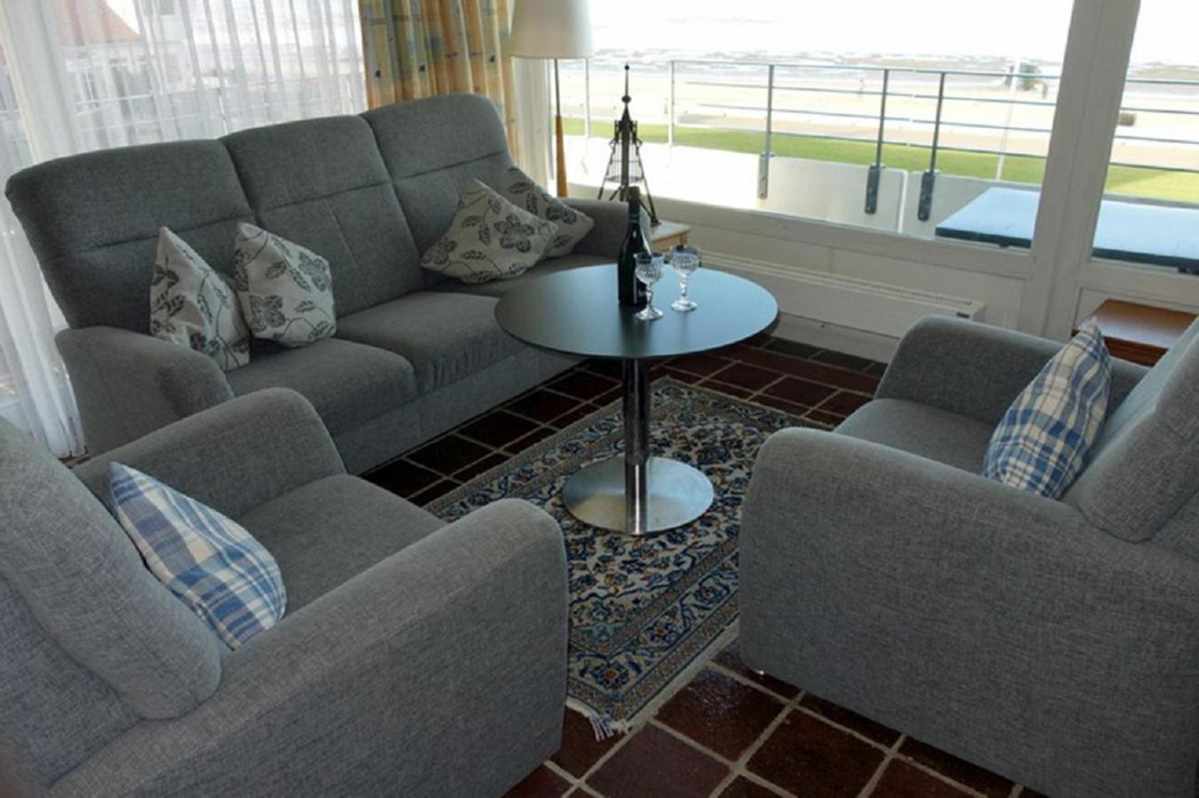 Apartment 17 Nautilus